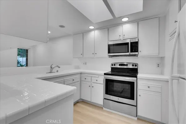 $3,980 | 54 Orchard, Irvine, CA 92618