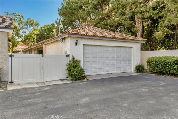 $3,980 | 54 Orchard, Irvine, CA 92618