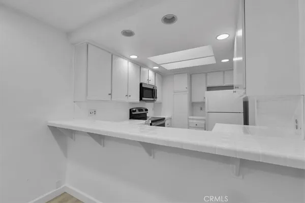 $3,980 | 54 Orchard, Irvine, CA 92618