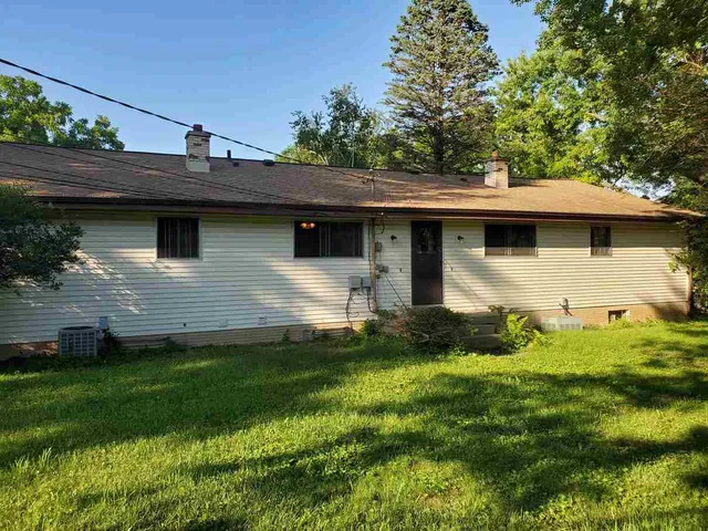 $2,350 | 2418 Adler, Middleton, WI 53562