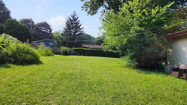 $2,350 | 2418 Adler, Middleton, WI 53562