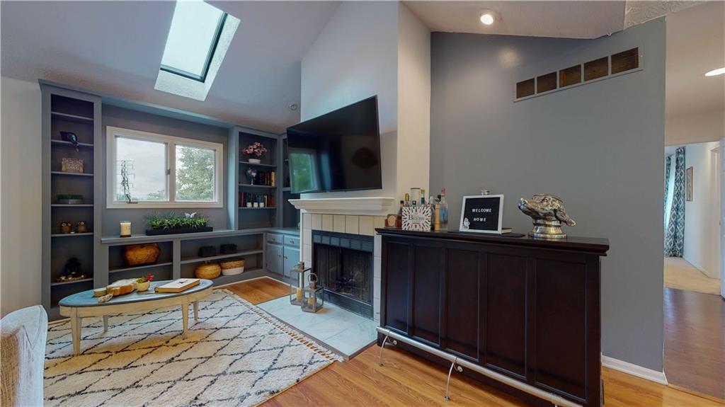 7723 River Road, Unit 2 Indianapolis, IN 46240 - Photo 12 of 32 Gallery Image 12