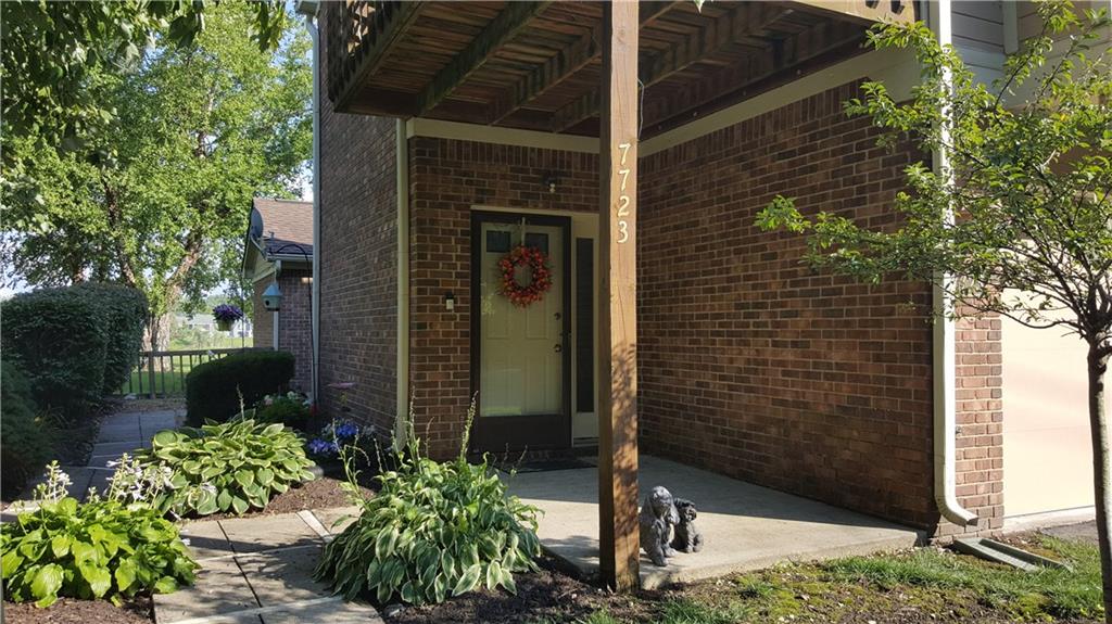 7723 River Road, Unit 2 Indianapolis, IN 46240 - Photo 4 of 32 Gallery Image 4