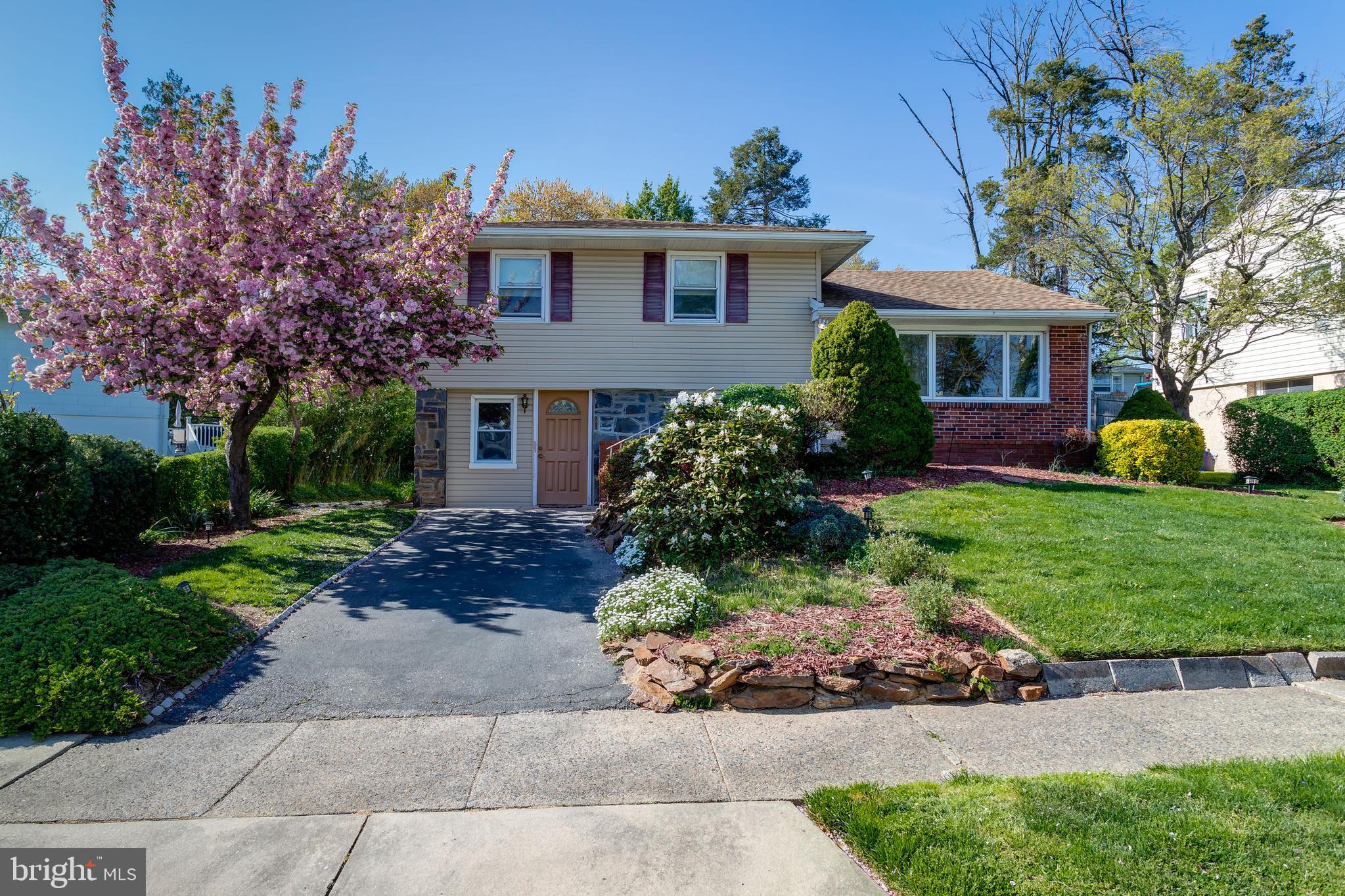 1105 Wynnbrook Road Secane, PA 19018 - Photo 1 of 30 front view of a house with a yard