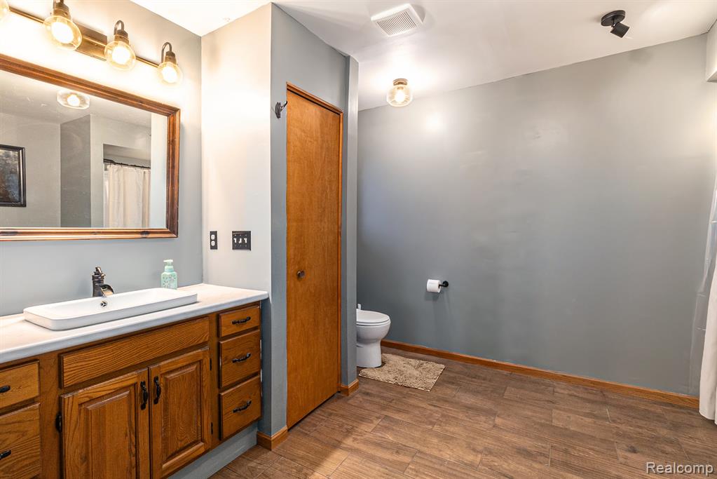 11506 Lapeer Road Davison, MI 48423 - Photo 14 of 37
