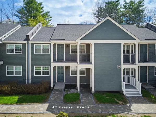 $205,000 | 93 Henry Law Avenue, Unit 43, Dover, NH 03820