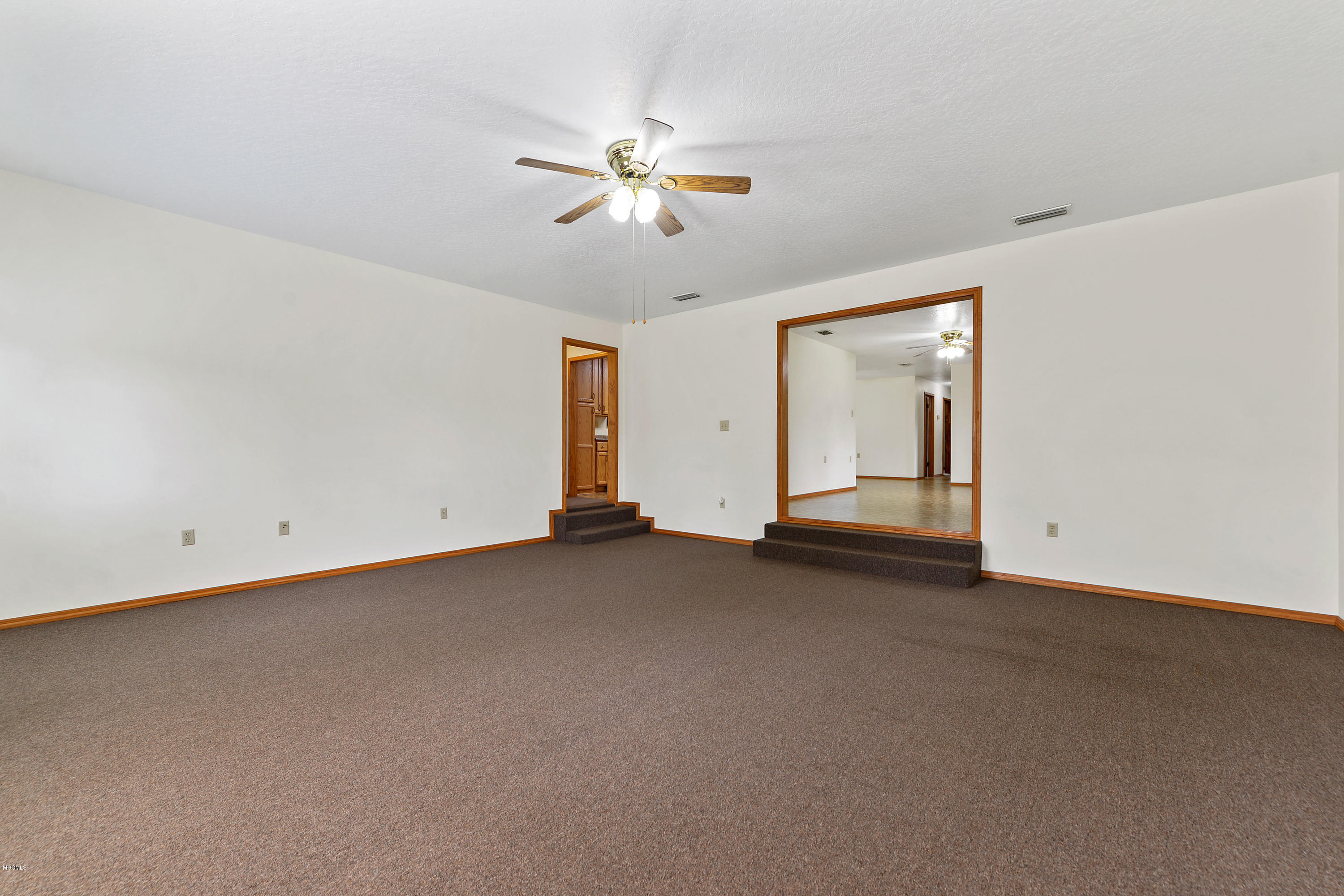 2110 Crenshaw Road Lucedale, MS 39452 - Photo 7 of 24 006