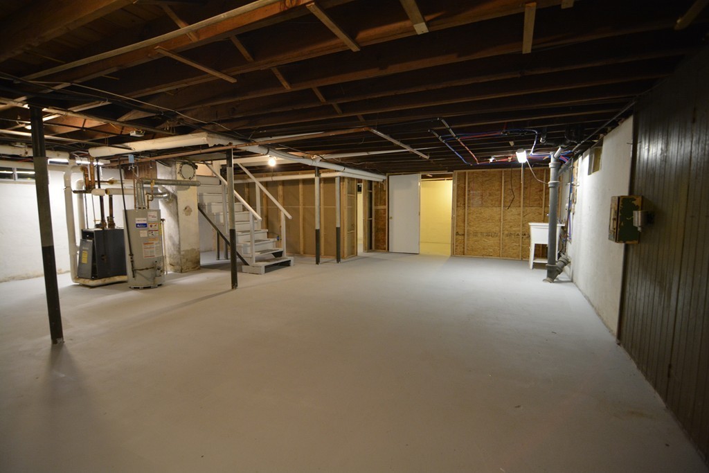 191 Pasco Road Springfield, MA 01151 - Photo 18 of 20 a view of empty room with wooden floor