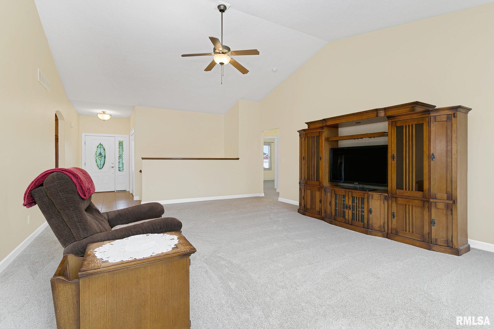 2203 Timber Ridge Drive Port Byron, IL 61275 - Photo 13 of 34 Gallery Image 13