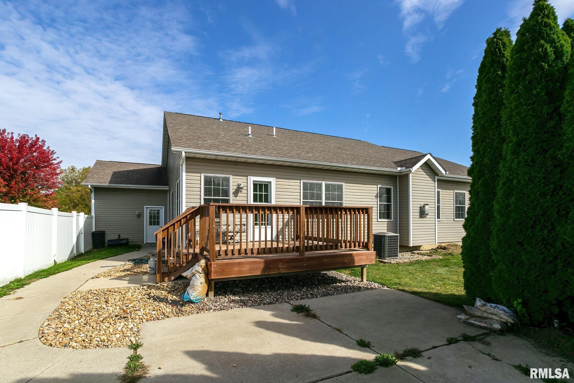 2203 Timber Ridge Drive Port Byron, IL 61275 - Photo 2 of 34 Gallery Image 2