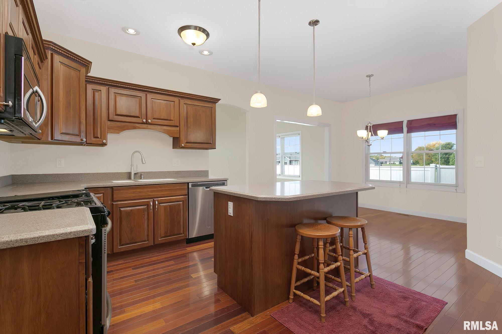 2203 Timber Ridge Drive Port Byron, IL 61275 - Photo 7 of 34 Gallery Image 7