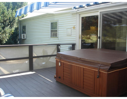 101 Spruce Road Norwood, MA 02062 - Photo 18 of 22 Gallery Image 18