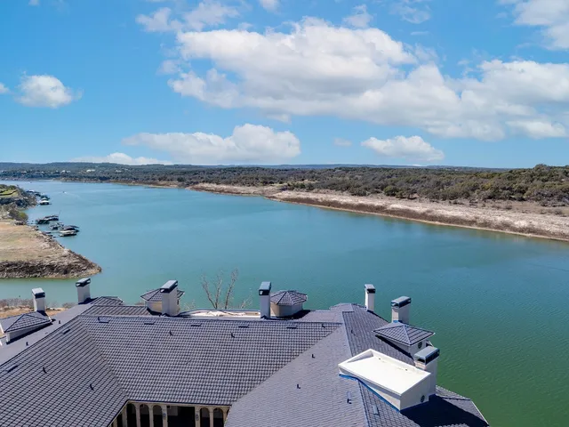 a view of a terrace with sky view