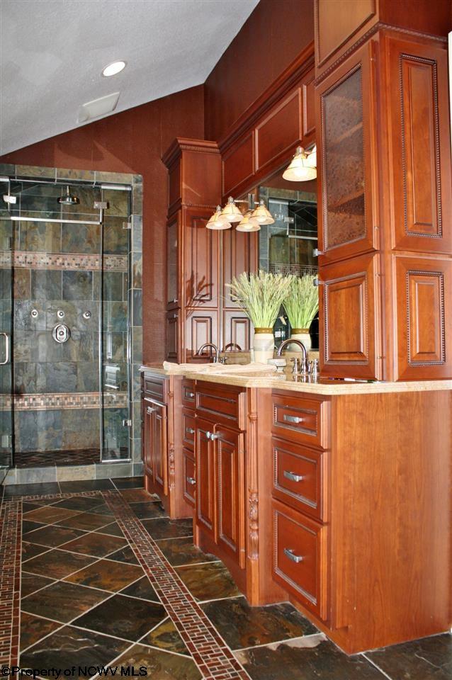 228 Horseshoe Road Morgantown, WV 26508 - Photo 7 of 20 Gallery Image 7
