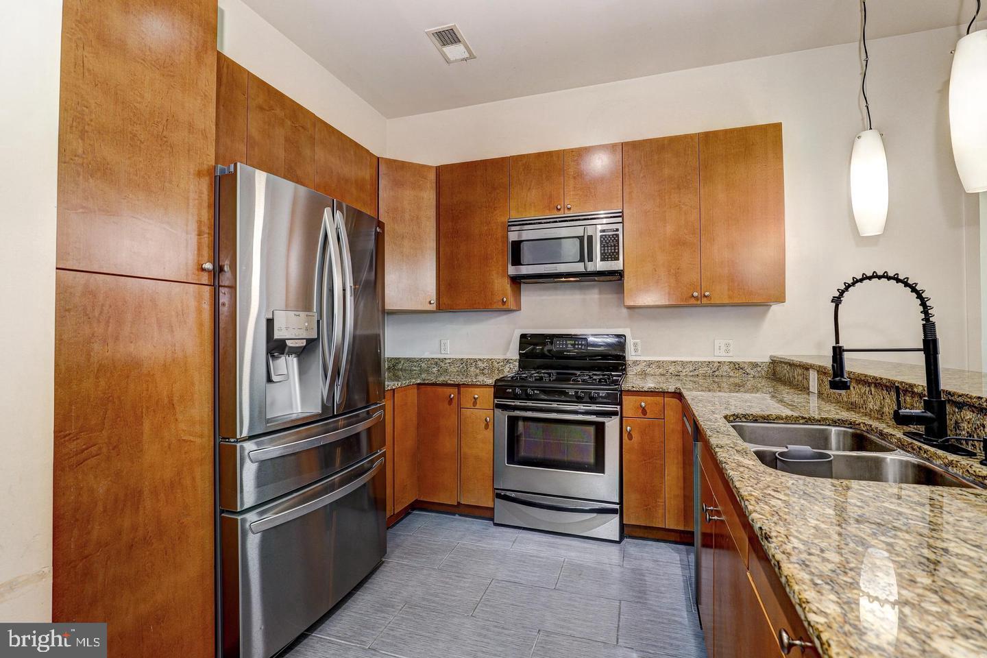 1209 North Charles Street, Unit 319 Baltimore, MD 21201 - Photo 4 of 33