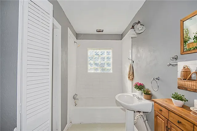 $245,000 | 1207 East 27th Street, Bryan, TX 77803