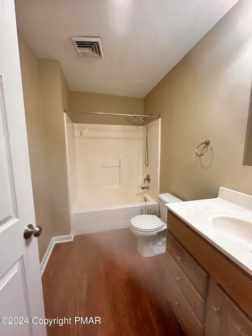 $1,900 | 105 Pines Way, Unit 115, East Stroudsburg, PA 18301