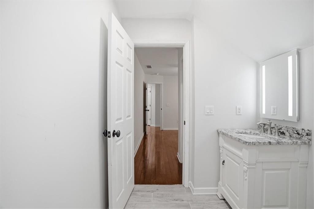 1025 Russell Point Suwanee, GA 30024 - Photo 27 of 46