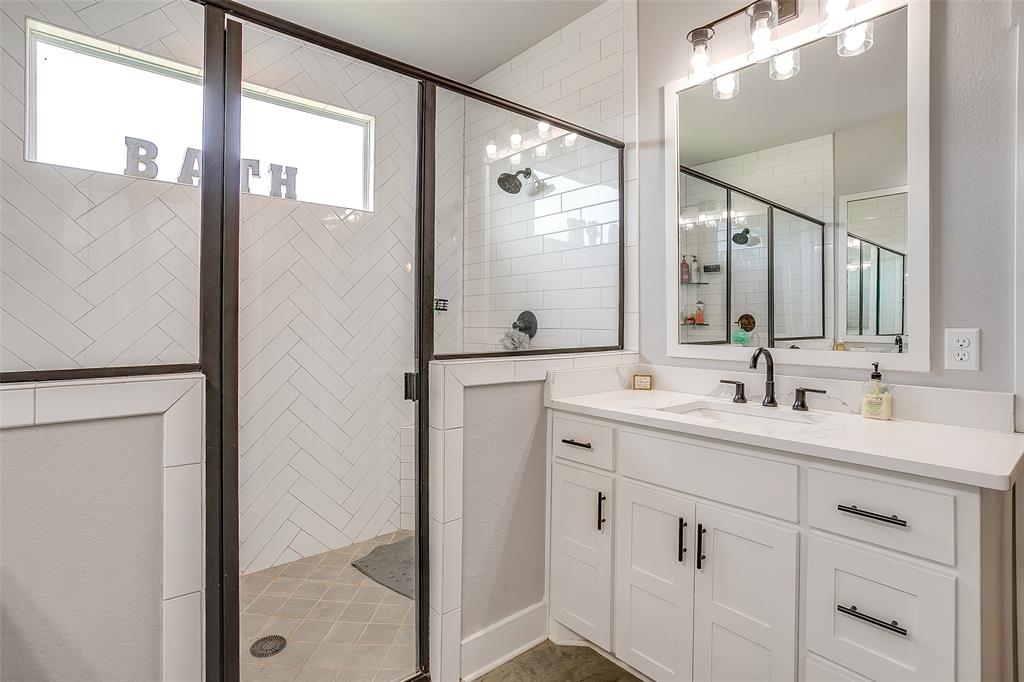 492 Clark Lake Road Weatherford, TX 76088 - Photo 24 of 38 Gallery Image 24