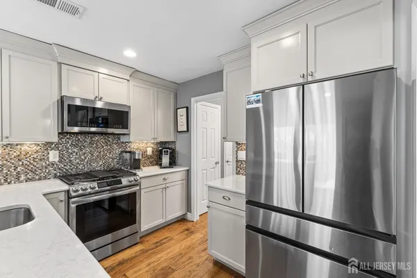 $789,900 | 126 Wainwright Drive, Matawan, NJ 07747