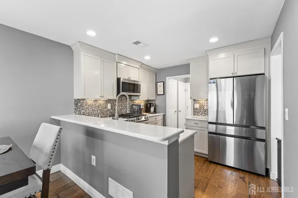 $789,900 | 126 Wainwright Drive, Matawan, NJ 07747