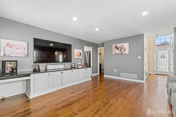 $789,900 | 126 Wainwright Drive, Matawan, NJ 07747