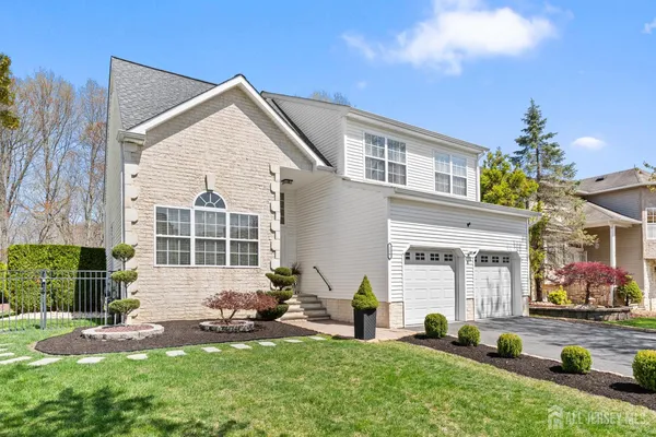 $789,900 | 126 Wainwright Drive, Matawan, NJ 07747
