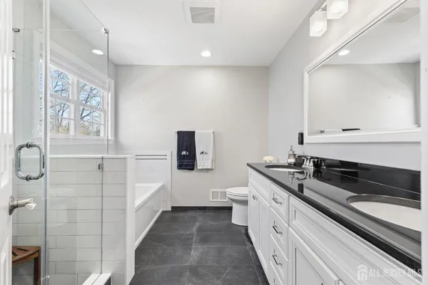 $789,900 | 126 Wainwright Drive, Matawan, NJ 07747