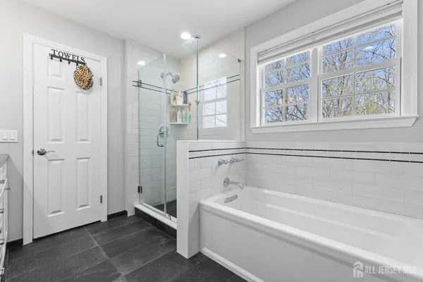 $789,900 | 126 Wainwright Drive, Matawan, NJ 07747