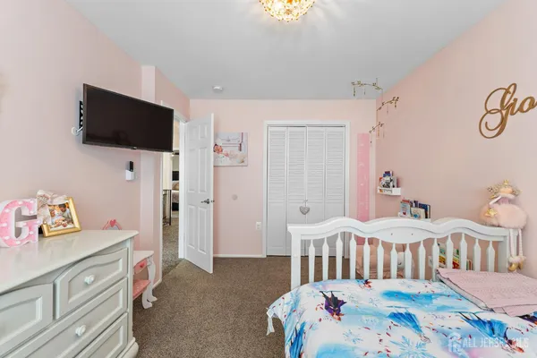 $789,900 | 126 Wainwright Drive, Matawan, NJ 07747