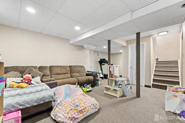 $789,900 | 126 Wainwright Drive, Matawan, NJ 07747