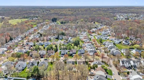 $789,900 | 126 Wainwright Drive, Matawan, NJ 07747