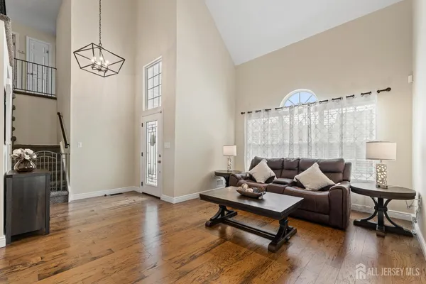 $789,900 | 126 Wainwright Drive, Matawan, NJ 07747