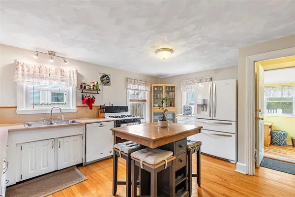 $399,000 | 37 Grand Avenue, Pawtucket, RI 02861