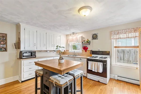 $399,000 | 37 Grand Avenue, Pawtucket, RI 02861