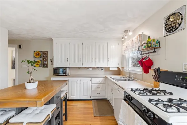 $399,000 | 37 Grand Avenue, Pawtucket, RI 02861