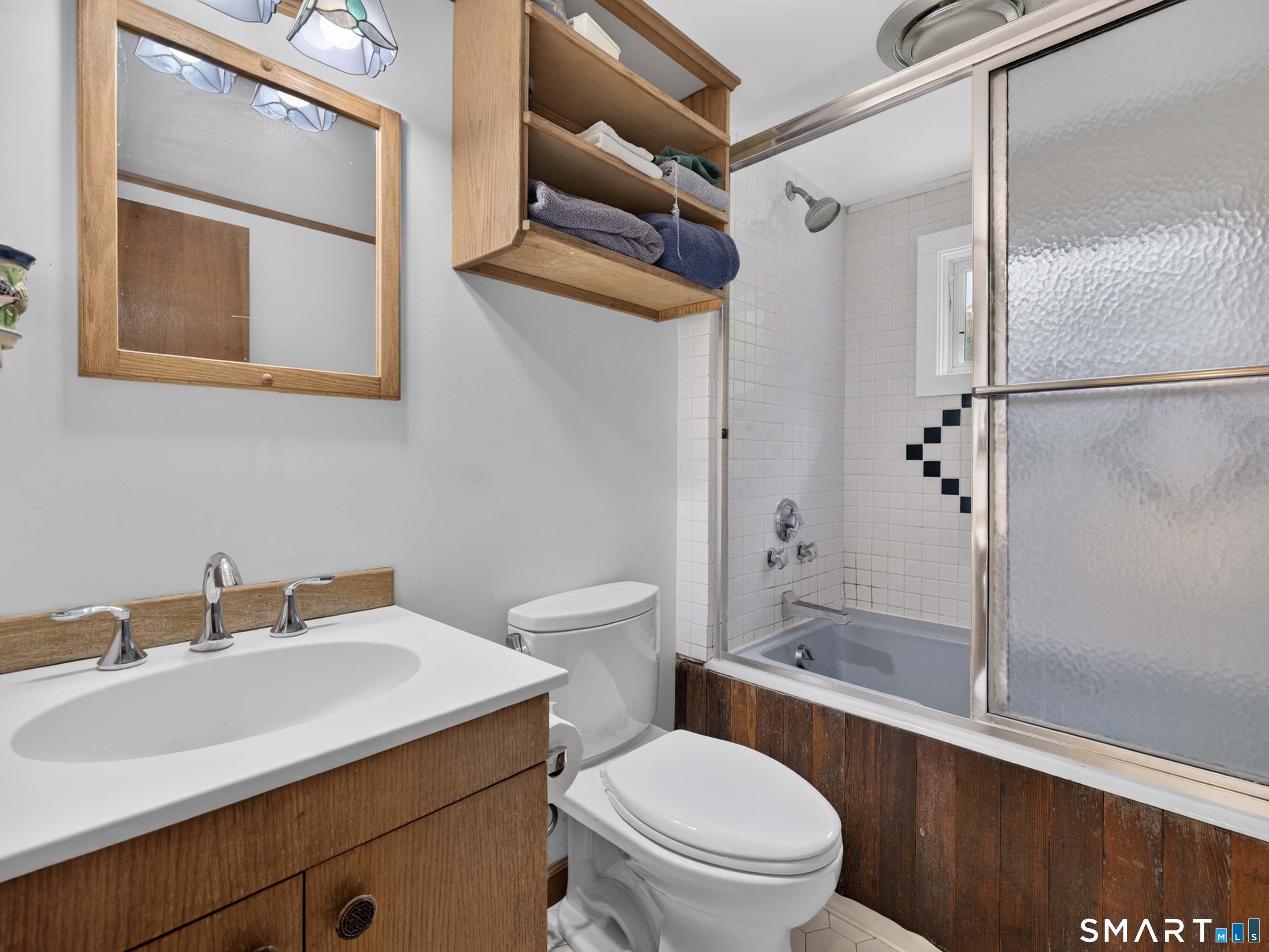 170 Dennison Road Westbrook, CT 06498 - Photo 25 of 40 Second floor bathroom