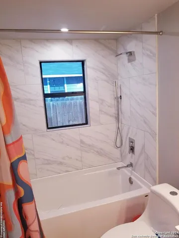 $1,400 | 226 Victor Street, San Antonio, TX 78209