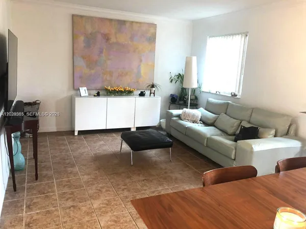$2,600 | 2036 Northeast 167th Street, Unit 3131, North Miami Beach, FL 33162