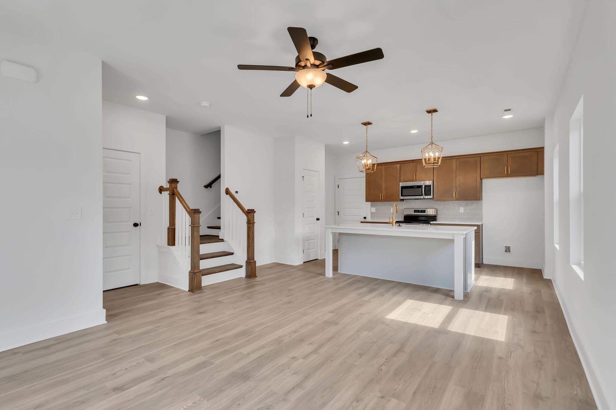 2471 Twill Place Chattanooga, TN 37404 - Photo 3 of 28 MTN 57 - Henley 5