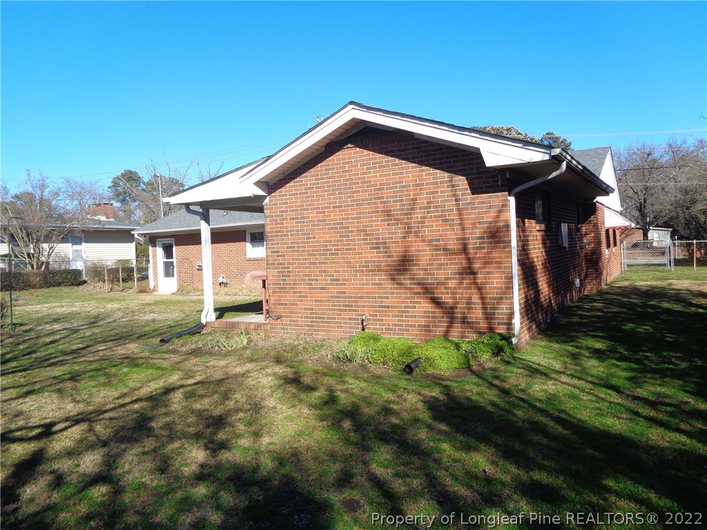 928 Montclair Road Fayetteville, NC 28304 - Photo 3 of 6 Gallery Image 3
