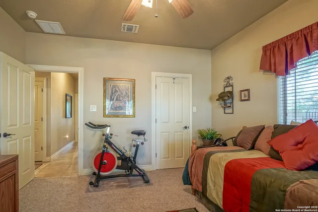 $610,000 | 569 Rose Branch Drive, La Vernia, TX 78121