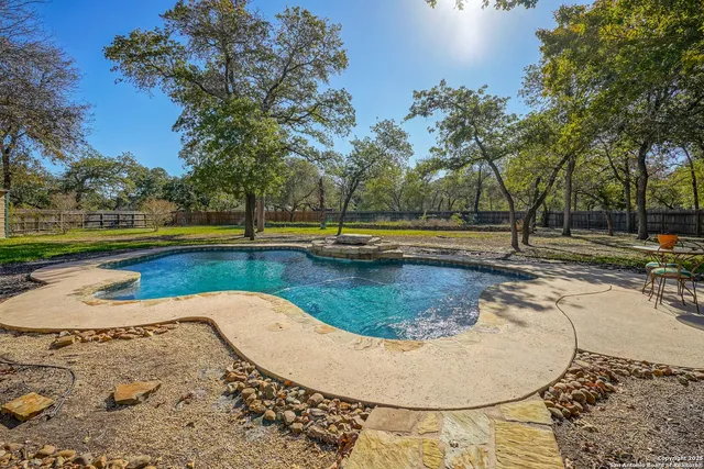 $610,000 | 569 Rose Branch Drive, La Vernia, TX 78121