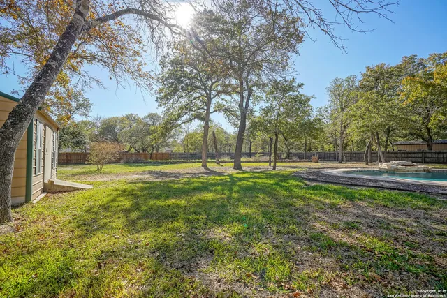 $610,000 | 569 Rose Branch Drive, La Vernia, TX 78121