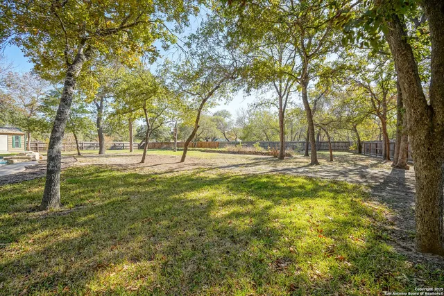 $610,000 | 569 Rose Branch Drive, La Vernia, TX 78121