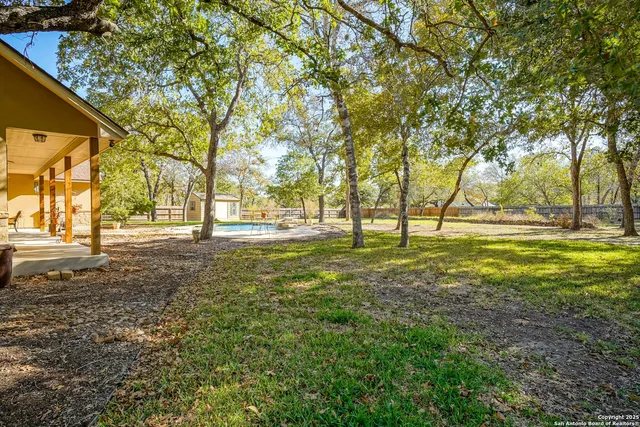 $610,000 | 569 Rose Branch Drive, La Vernia, TX 78121