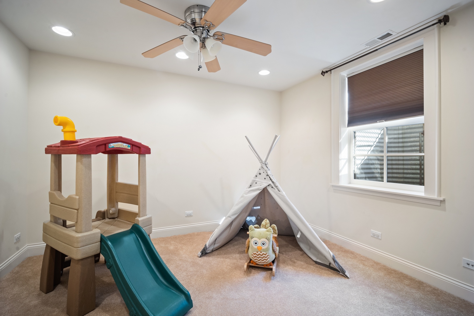 500 Deerfield Road Deerfield, IL 60015 - Photo 23 of 27 a view of a room with gym equipment