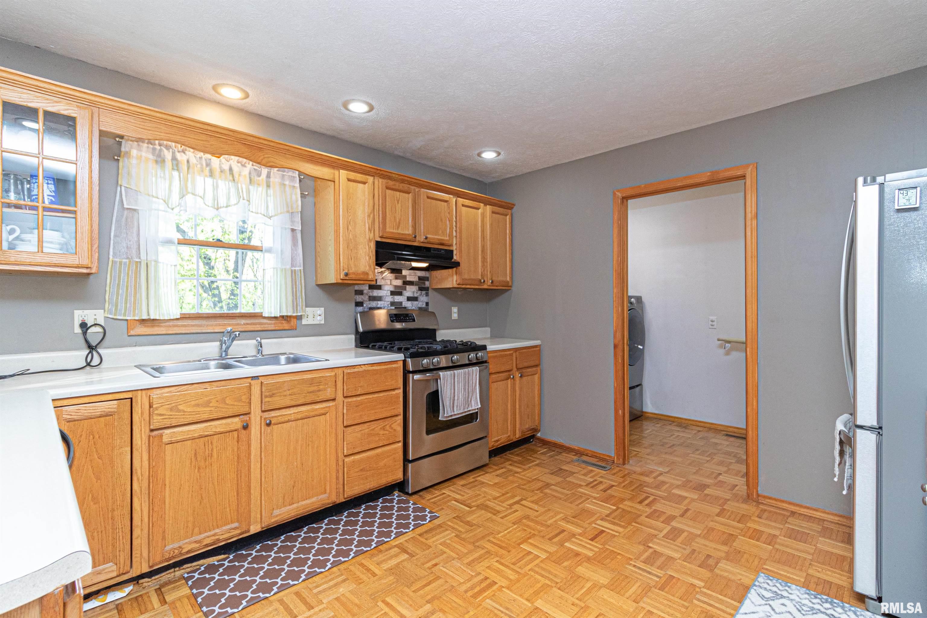 10 Raleigh Avenue Mackinaw, IL 61755 - Photo 17 of 59