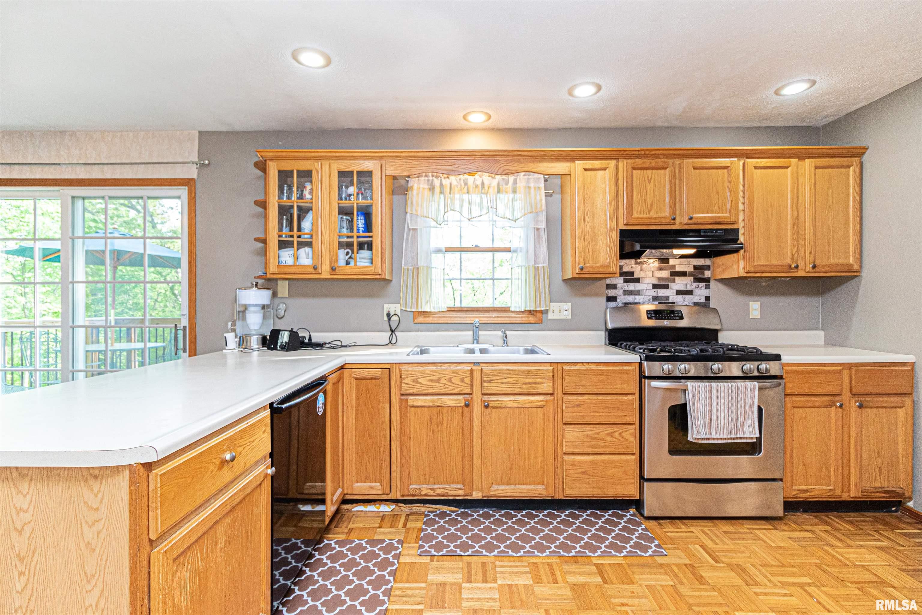 10 Raleigh Avenue Mackinaw, IL 61755 - Photo 18 of 59