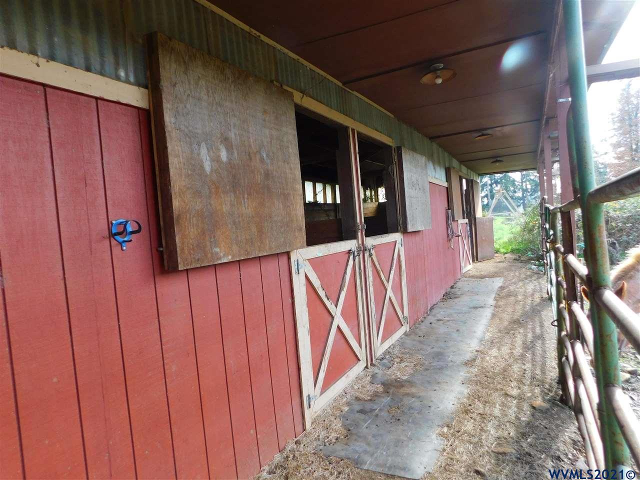 30235 Fairview Road Lebanon, OR 97355 - Photo 25 of 38 Gallery Image 25